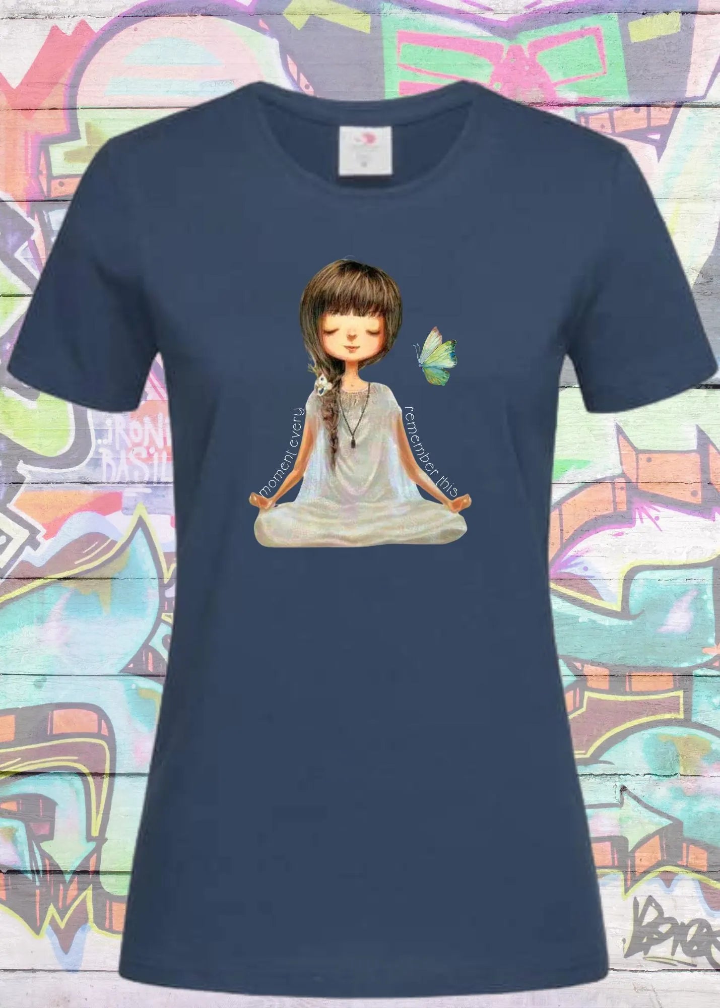 🧘♀️ Damen T-Shirt 'Remember This Every Moment' - Inspirierendes Yoga Shirt ✨