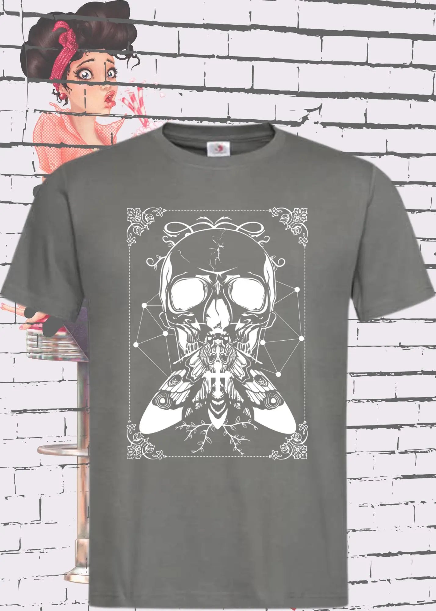 💀 Unisex T-Shirt 'Skull Totenkopf Motte Mit Kreuz' - Gothic Design Shirt ✝️