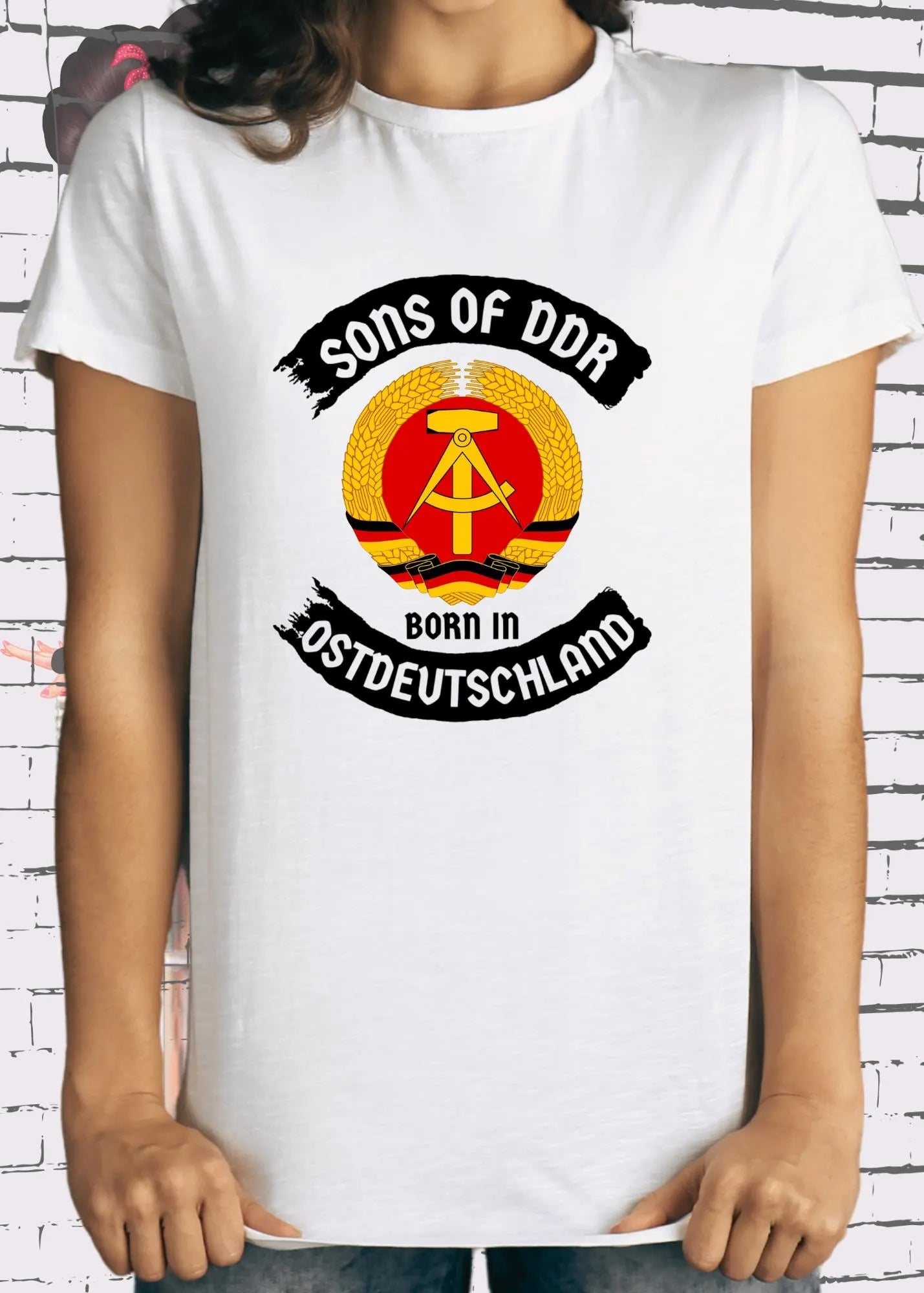 🇩🇪 Unisex T-Shirt 'Sons Of DDR - Born In Ostdeutschland' ⭐ Nostalgie Shirt
