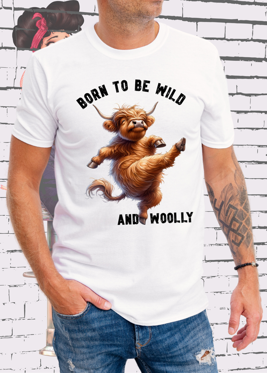 🐄 Highland Kuh T-Shirt 'Born to be Wild... and Woolly' - Sarkastisches Faulpelz Design