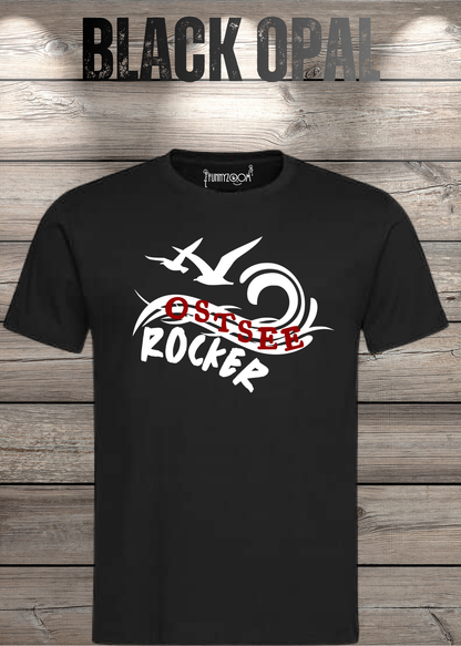 Unisex-T-Shirt „Ostsee Rocker“ in Black Opal.