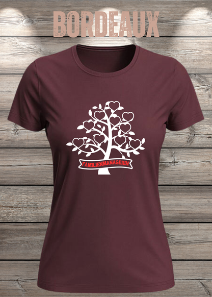 Familienmanagerin T-Shirt Damen – Herzbaum in Bordeaux.