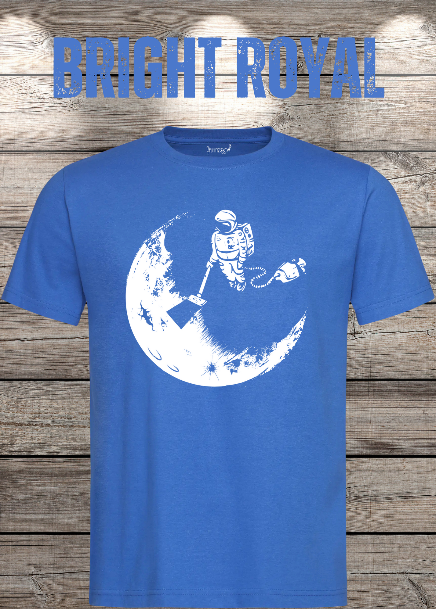 T-Shirt Mond mit Astronaut der Mond mit Staubsauger Staub saugt Personalisierbar Witziges T-Shirt Geschenkidee Lustiges Unisex T-Shirt