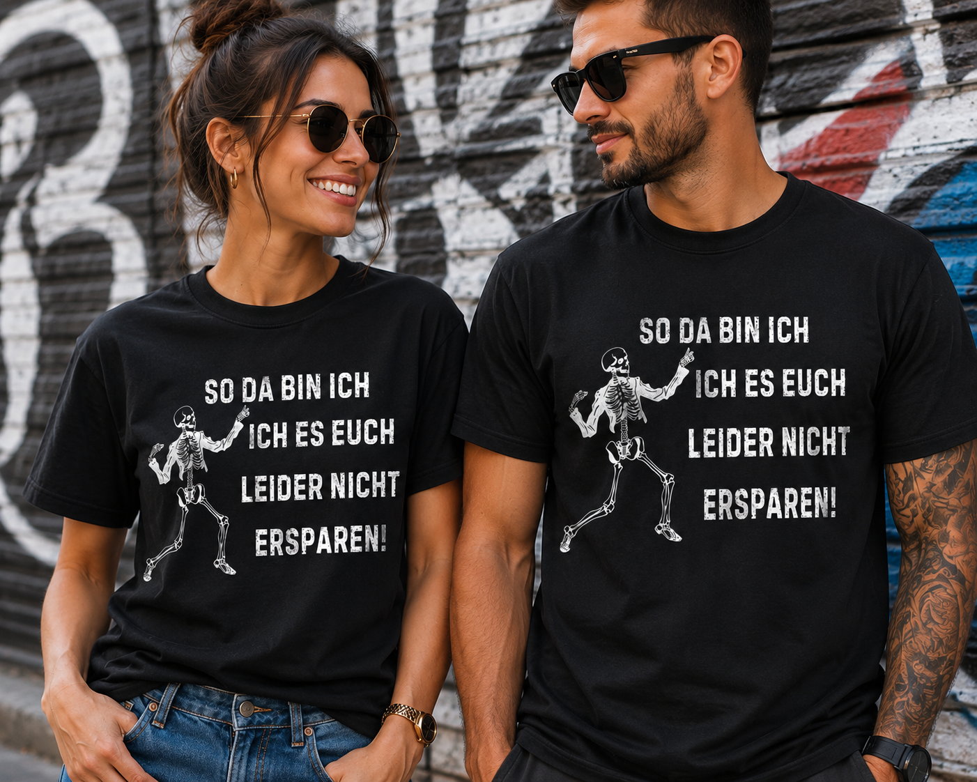 So da bin ich – Ich es euch leider nicht ersparen! Skelett Sprüche T-Shirt Unisex