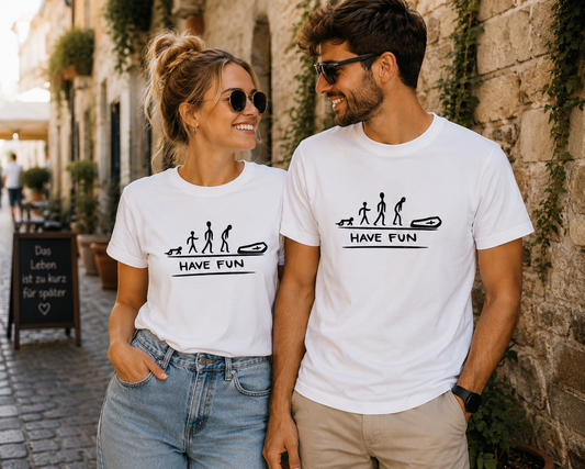Have Fun Evolution Herren Damen Unisex T-Shirt | Lustiges Fun Shirt mit Strichmännchen Humor