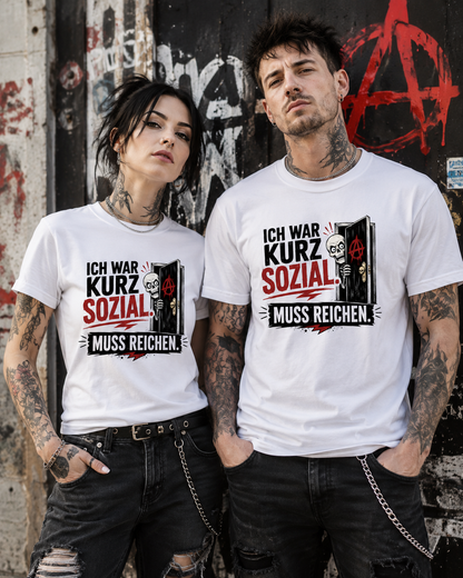 Weißes Skelett T-Shirt mit dem Spruch Ich war kurz sozial muss reichen
