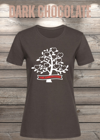 Familienmanagerin T-Shirt Damen – Herzbaum in Dark Chocolate.