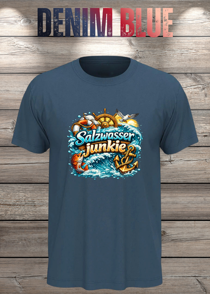 Salzwasser-Junkie Unisex T-Shirt in Denim Blue.