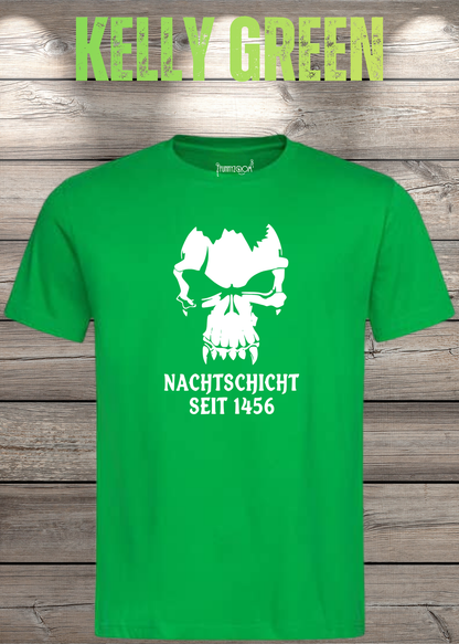Gothic T-Shirt Skull Totenkopf Vampir Nachtschicht seit 1456 in Kelly Green.