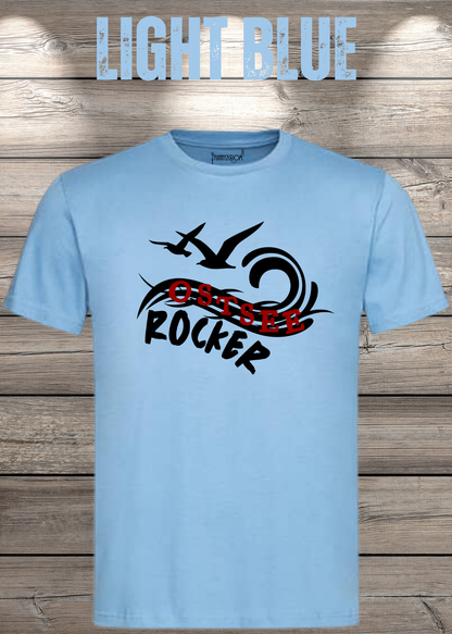 Unisex-T-Shirt „Ostsee Rocker“ in Light Blue.