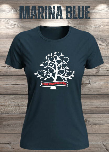 Familienmanagerin T-Shirt Damen – Herzbaum in Marina Blue.