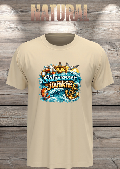 Salzwasser-Junkie Unisex T-Shirt in Natural.