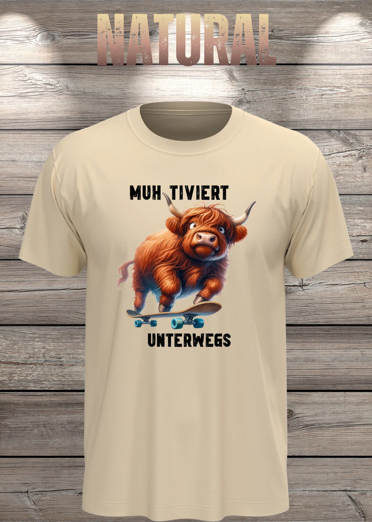 Unisex-T-Shirt „MUH-TIVIERT UNTERWEGS“ in Natural.