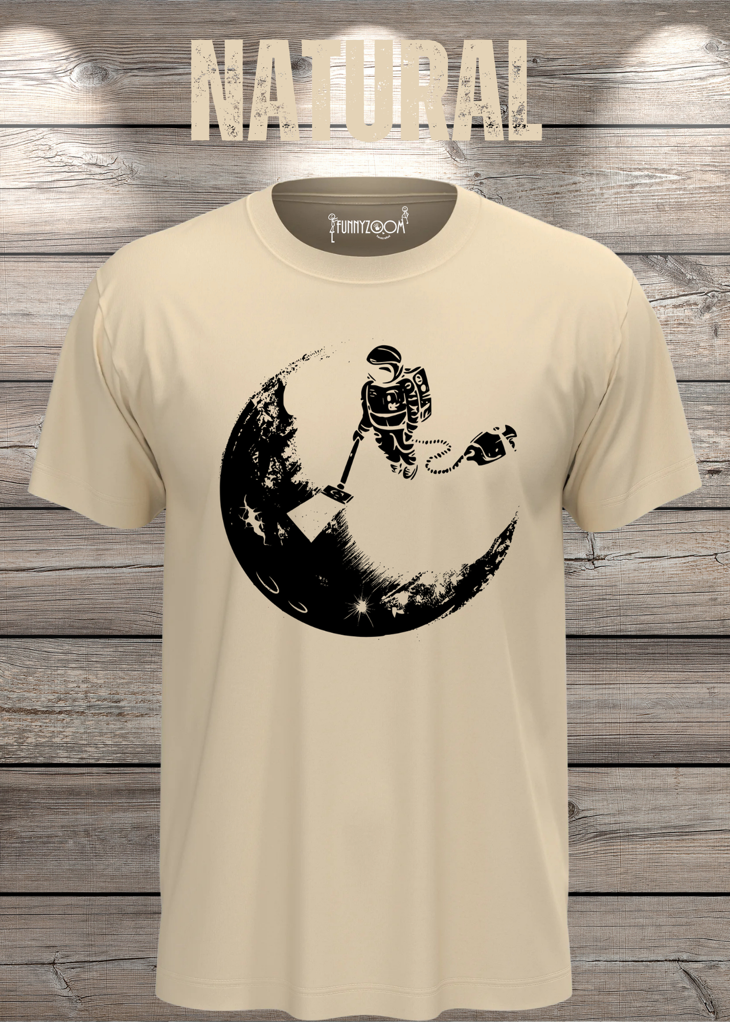 T-Shirt Mond mit Astronaut der Mond mit Staubsauger Staub saugt Personalisierbar Witziges T-Shirt Geschenkidee Lustiges Unisex T-Shirt