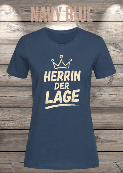 Damen-T-Shirt „Herrin der Lage“ in Navy Blue.