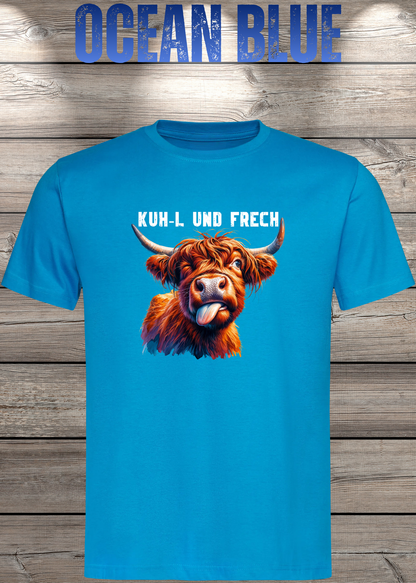 Unisex-T-Shirt „KUH-L UND FRECH“ in Ocean Blue.