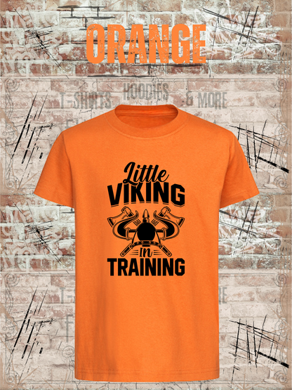 Kinder T-Shirt Little Viking in Training in Orange.