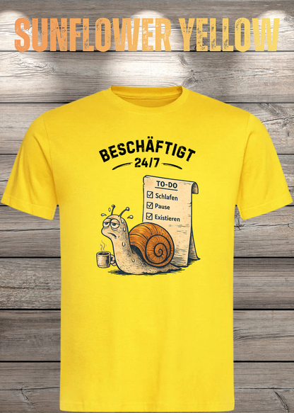 Beschäftigt 24/7 Schnecken T-Shirt in Sunflower Yellow - Witziges Unisex Shirt