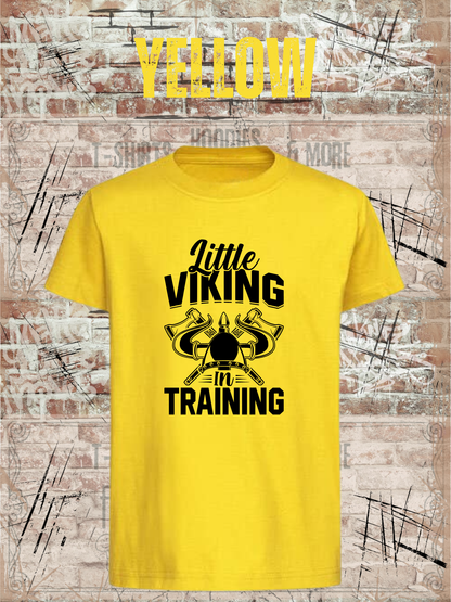 Kinder T-Shirt Little Viking in Training in Yellow.