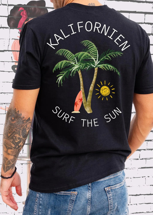 Kalifornien Surf T-Shirt - Surf the Sun! | Unisex Beach Vibes Design