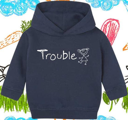 Baby Hoodie Trouble für Mädchen 6–24 Monate | Süßer Baby Kapuzenpullover | Geschenk zur Geburt & Taufe