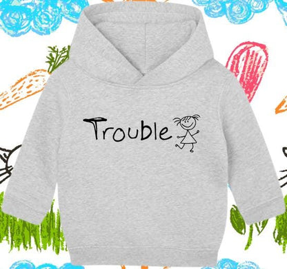 Baby Hoodie Trouble für Mädchen 6–24 Monate | Süßer Baby Kapuzenpullover | Geschenk zur Geburt & Taufe