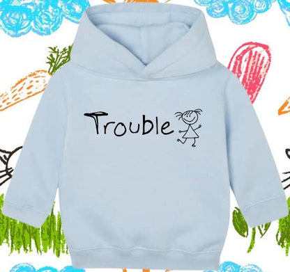 Baby Hoodie Trouble für Mädchen 6–24 Monate | Süßer Baby Kapuzenpullover | Geschenk zur Geburt & Taufe