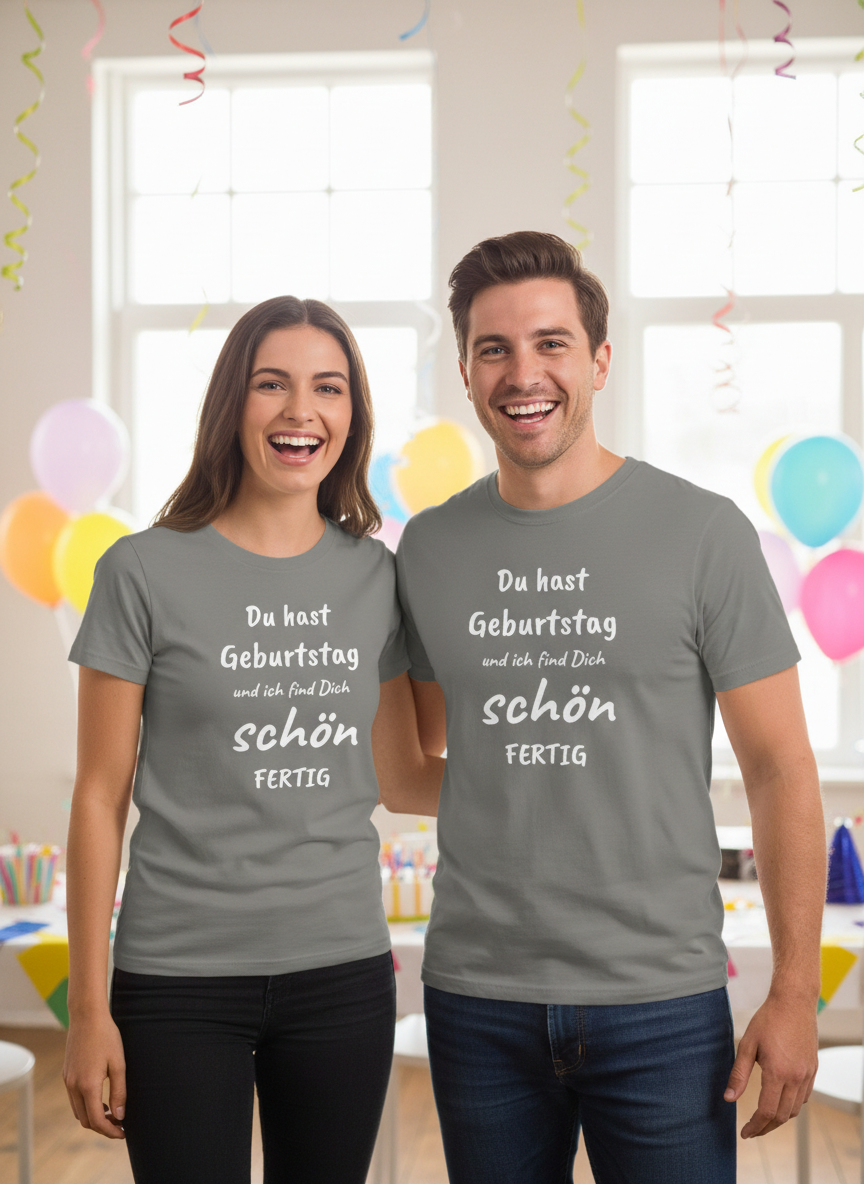 Mann und Frau tragen deine T-Shirts