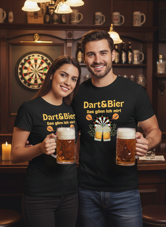 Paar mit Dart & Bier T-Shirts